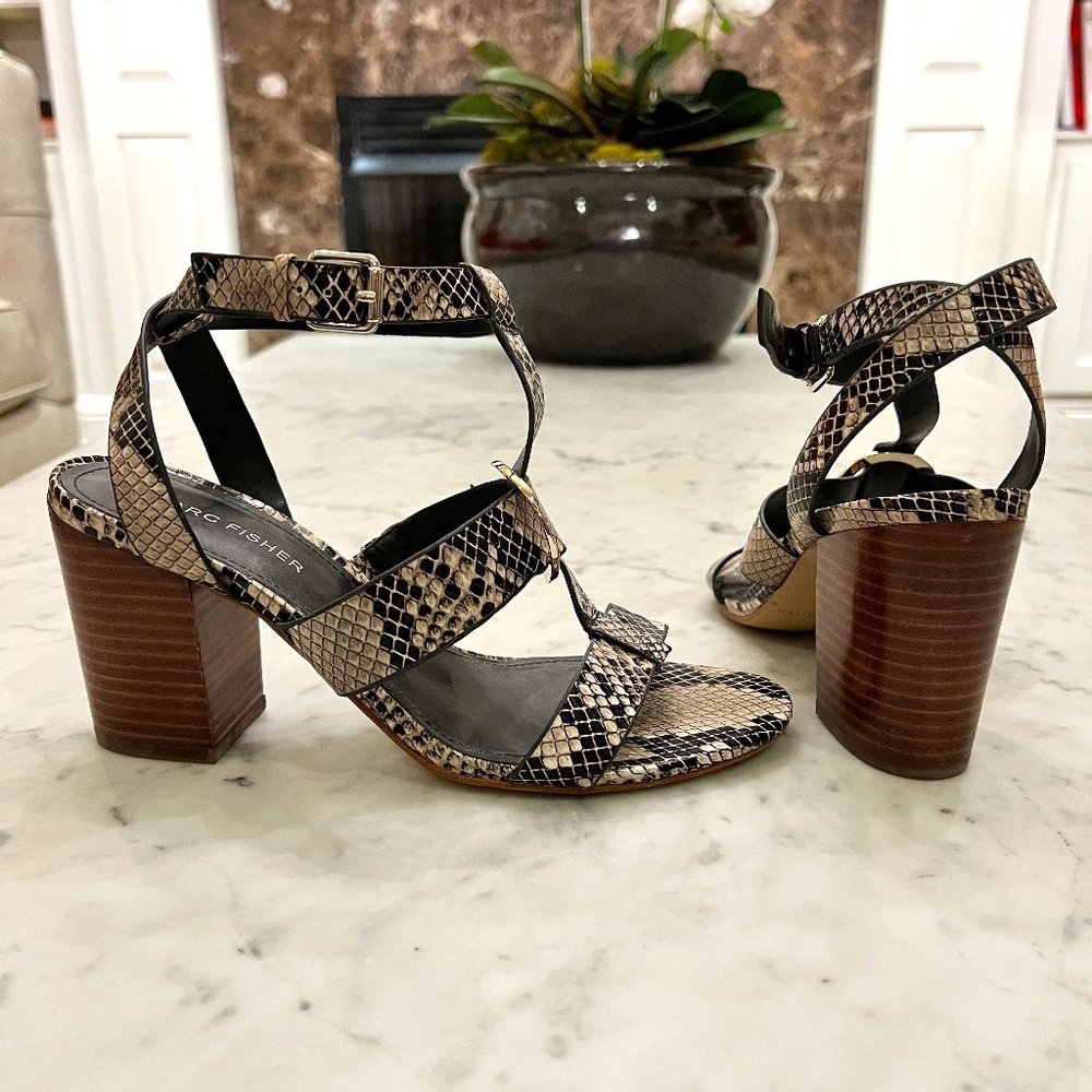 Marc Fisher Walinda T-Strap Snakeskin Print Block Heel Sandals Size 7.5 - Picture 2 of 10
